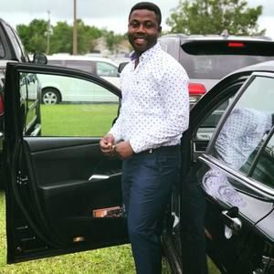 Meet your Posher, Dennis